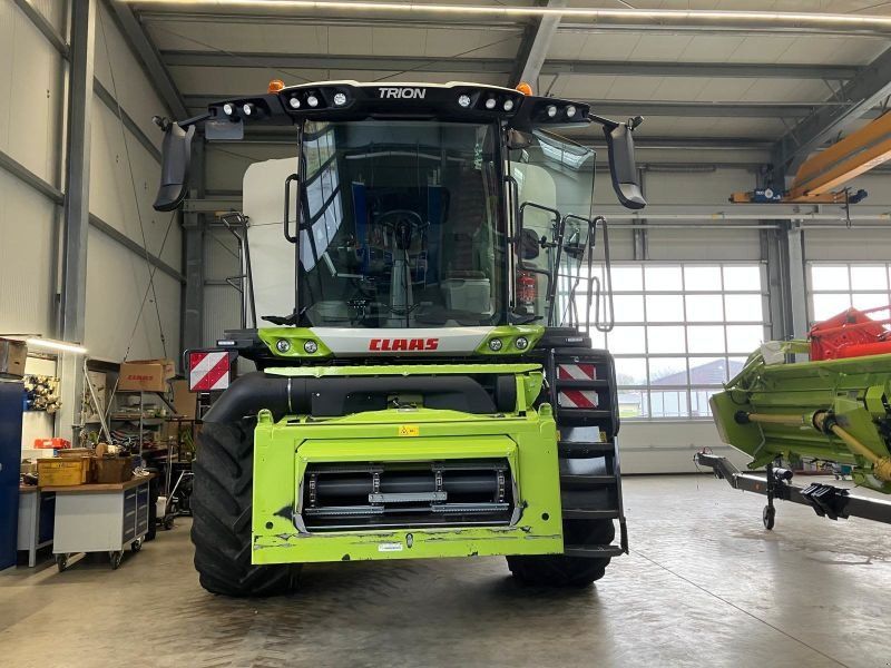 Claas TRION 750 MONTANA MÄHDRE