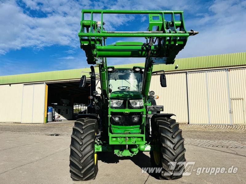 John Deere 6145M