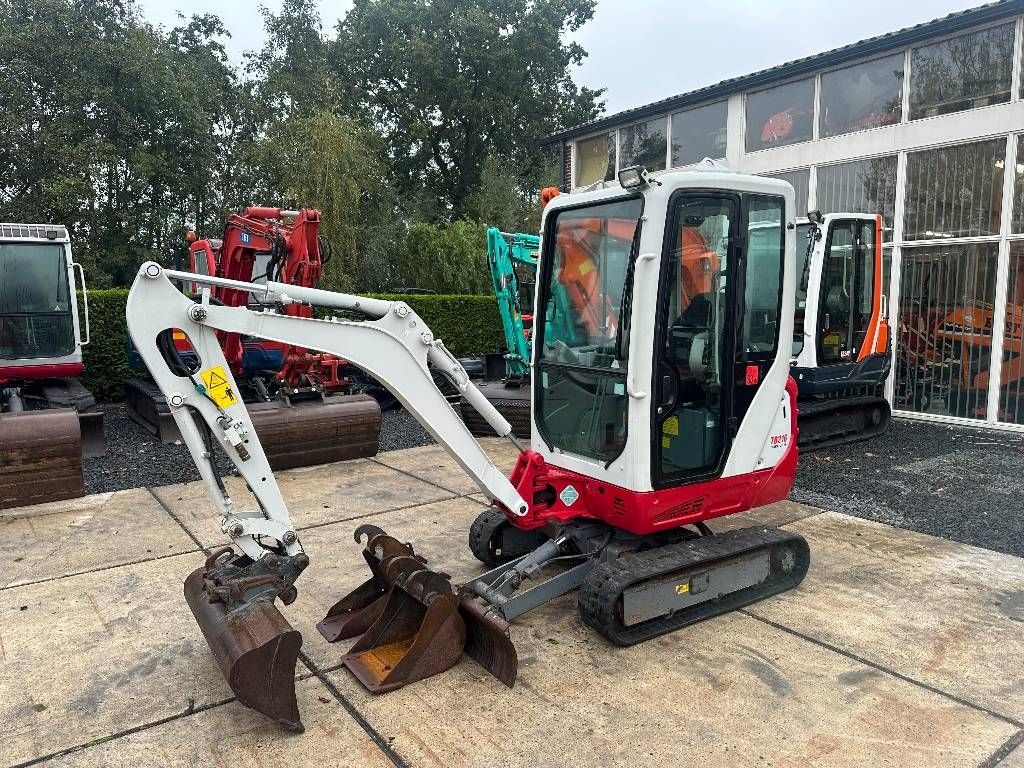 Takeuchi TB 216