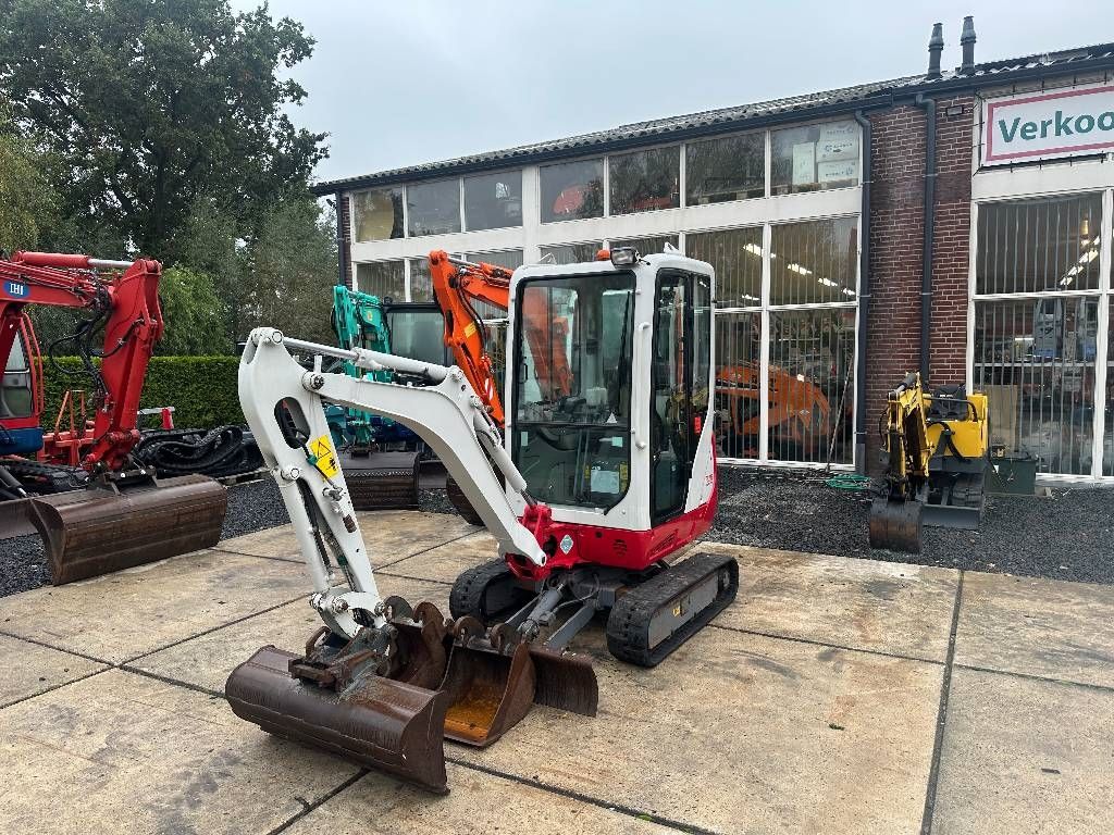 Takeuchi TB 216