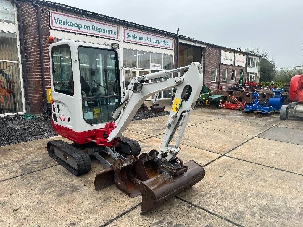 Takeuchi TB 216