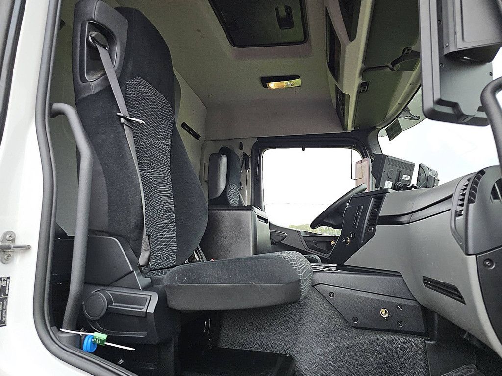 MERCEDES-BENZ ACTROS 1840 mp5 ret. 2t lift