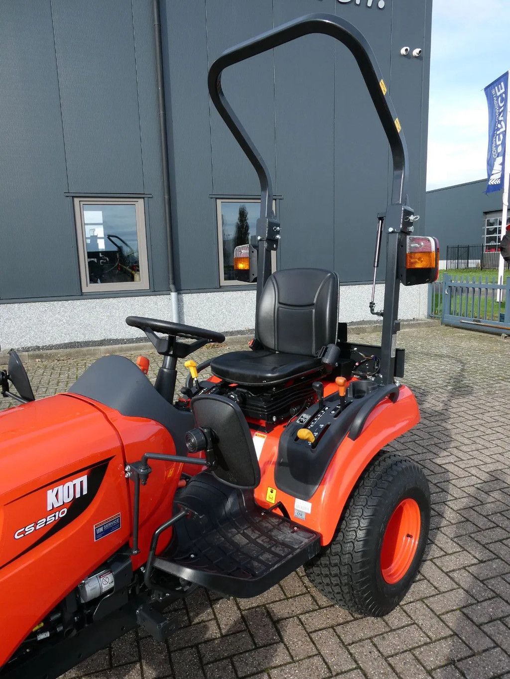 Kioti CS2510 4wd HST / 00001 Draaiuren / Actieprijs