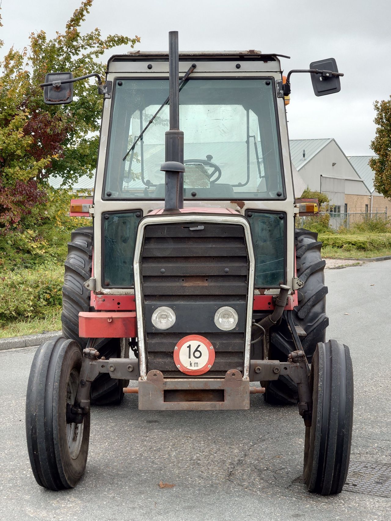 Massey Ferguson 675 2wd UK built