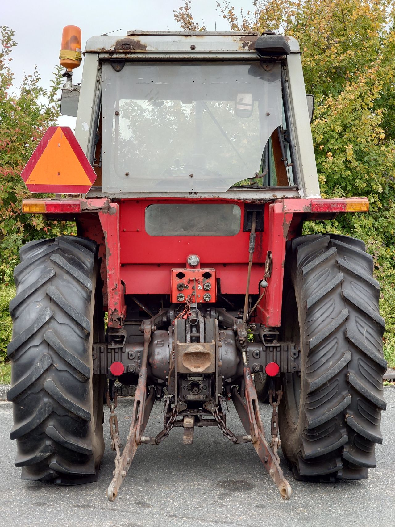 Massey Ferguson 675 2wd UK built