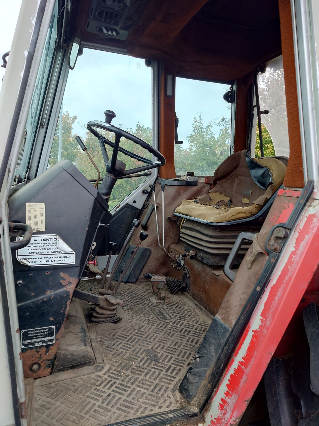 Massey Ferguson 675 2wd UK built