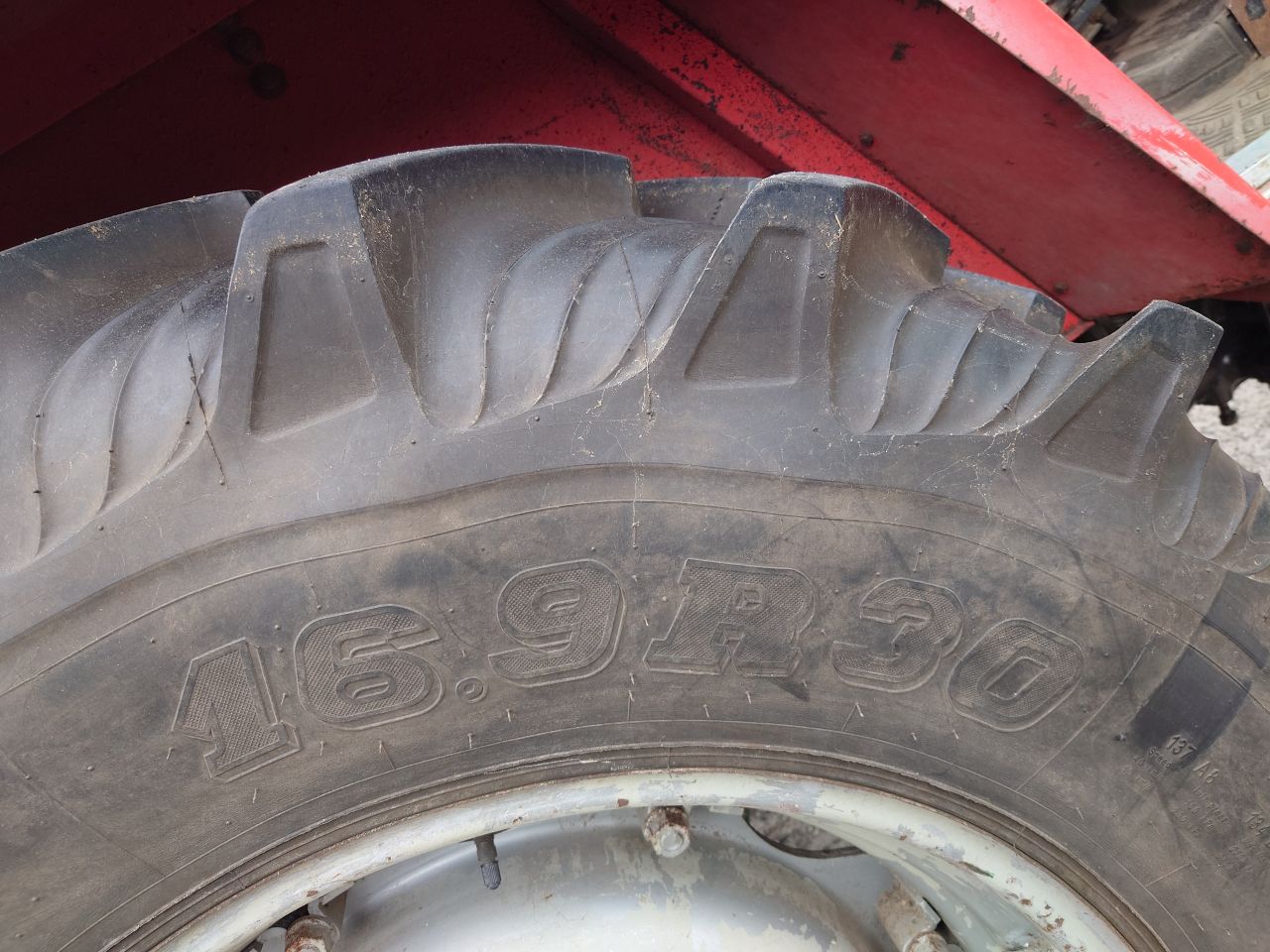 Massey Ferguson 675 2wd UK built