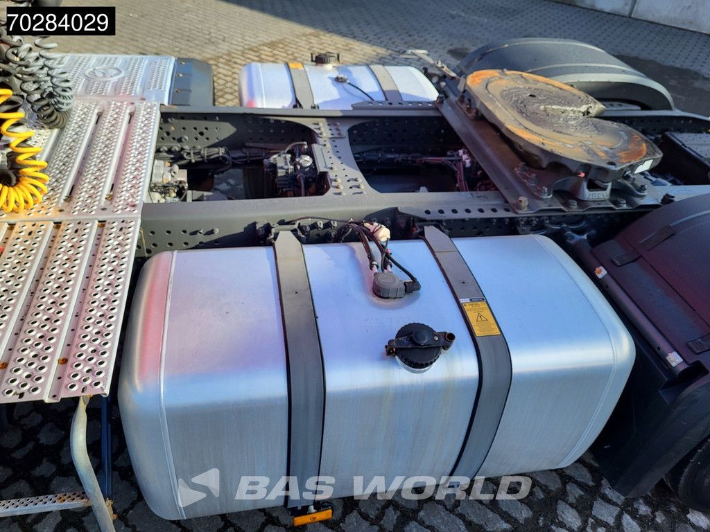 Mercedes Actros Actros 1845 4X2 BigSpace 2xTanks Mirror Cam Euro 6