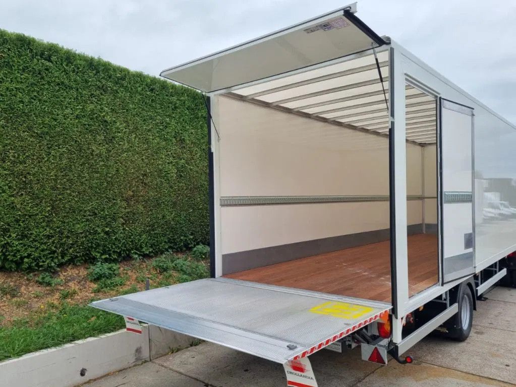 Veldhuizen 7,4-tons Gesloten oplegger 7,5 m.