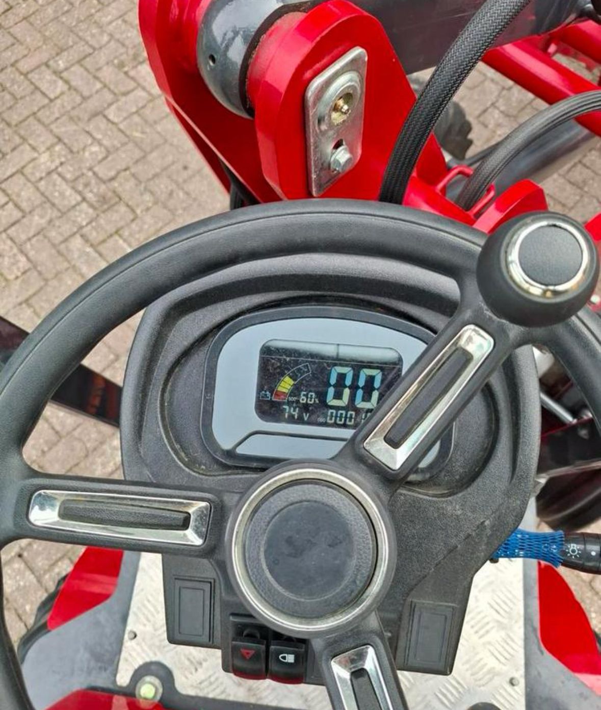 Cmh shovel loader elektrisch