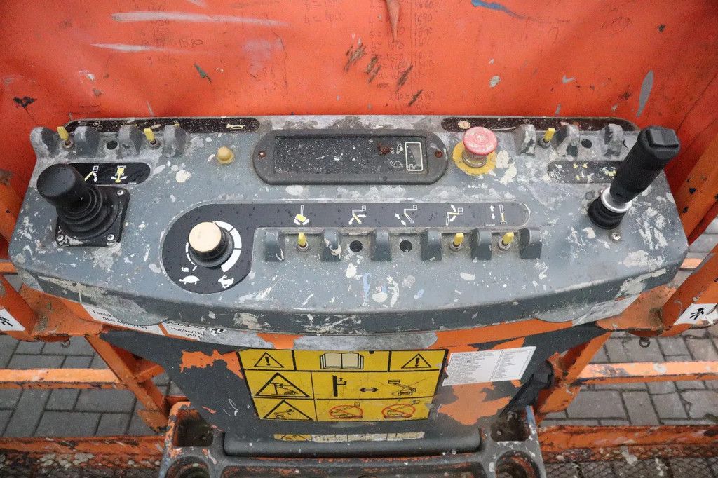 JLG 860 SJ | 28 METER | 230 KG