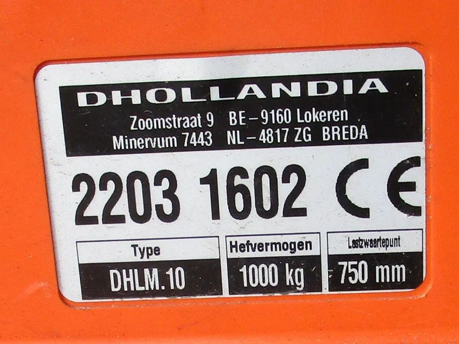 Ford Transit bakwagen 5,0 m. (luchtremsysteem/vangmuil) + Gesloten schamel aanhangwagen 8,5 m.