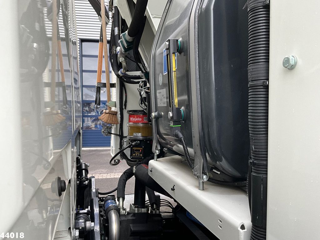 DAF FAG XD 300 Terberg Olympus 17m³