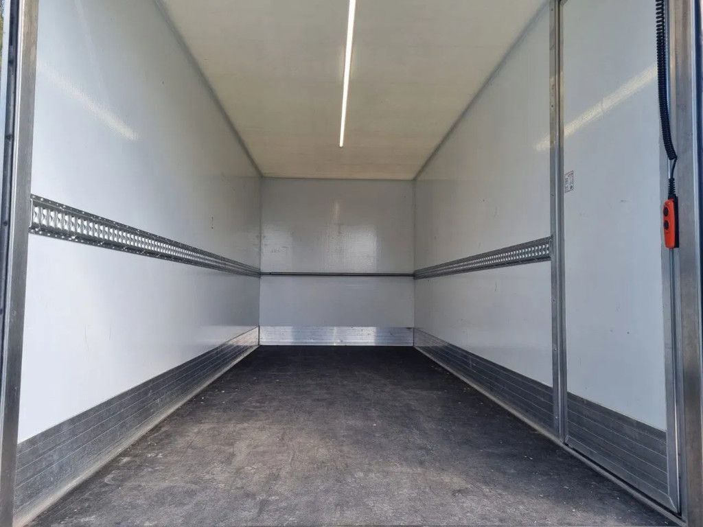 Ford Transit bakwagen 5,8 m.