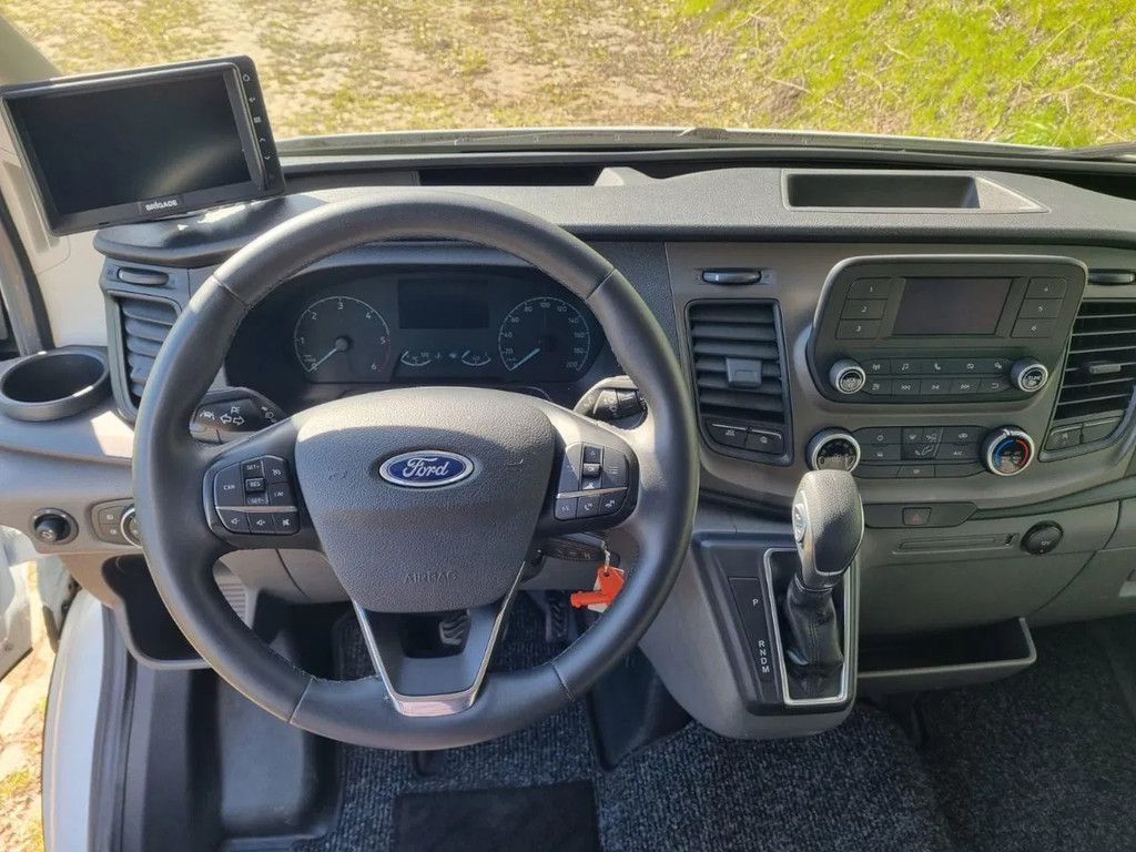 Ford Transit bakwagen 5,8 m.
