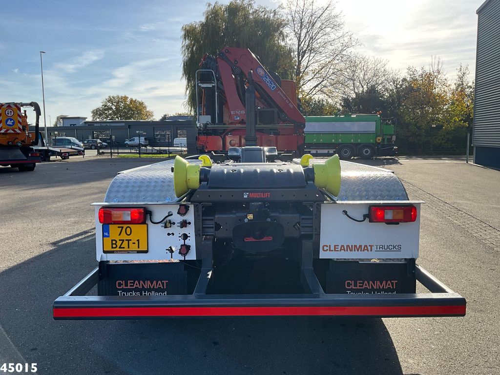 Volvo FM 420 8x2 Euro 6 HMF 26 Tonmeter laadkraan