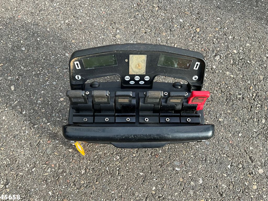 Volvo FH 480 8x4 Retarder Hiab 80 Tonmeter laadkraan + Fly-Jib!