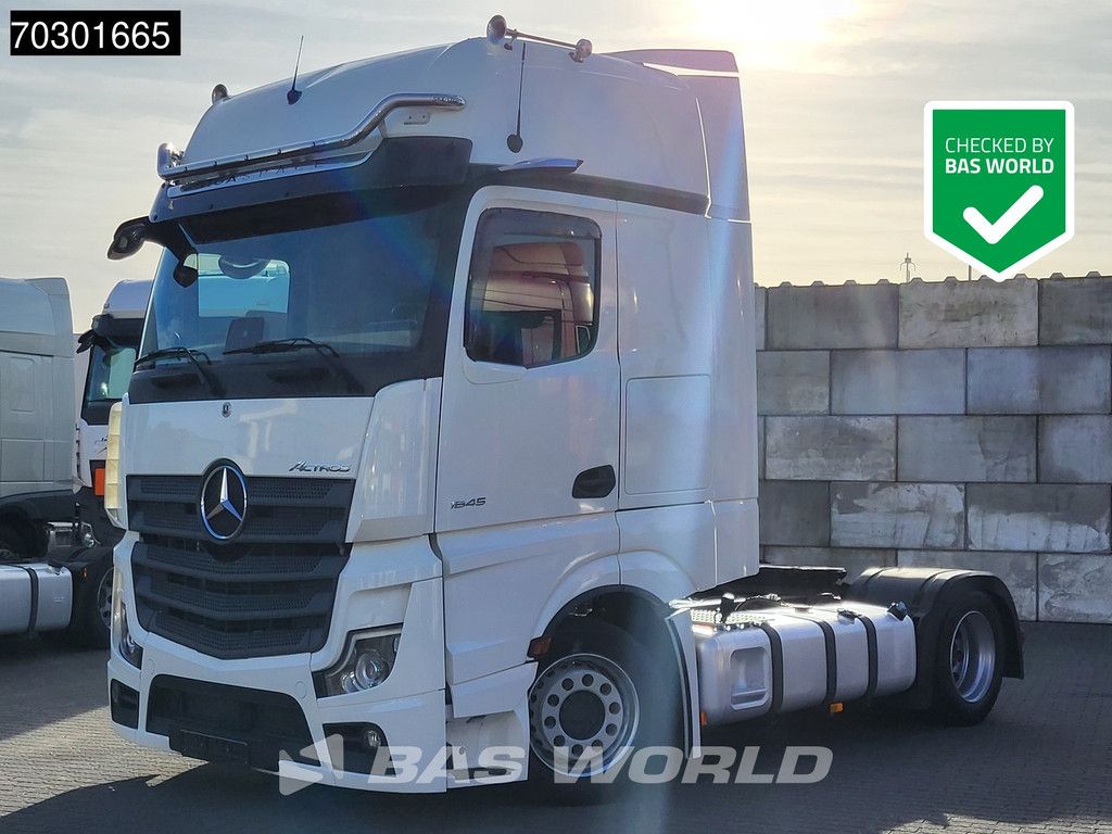 Mercedes Actros 1845 4X2 GigaSpace Mega Retarder 2xTanks ACC Standklima Euro 6