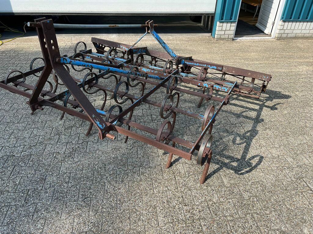 Triltand Cultivator