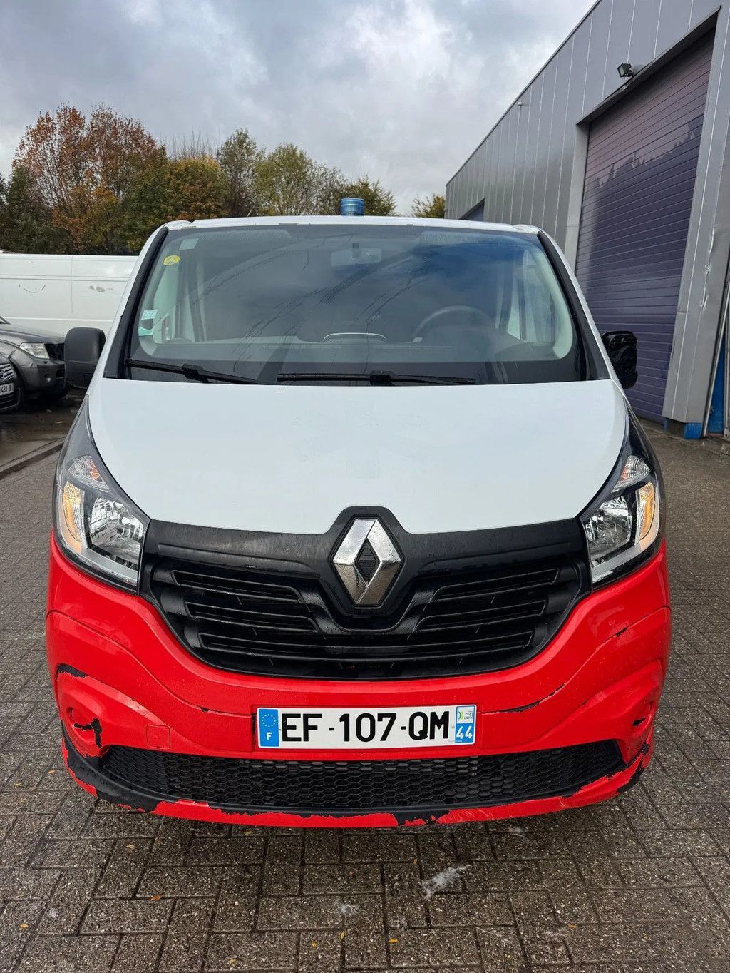 Renault Trafic **AMBULANCE-EURO 5-AC-DCI120**