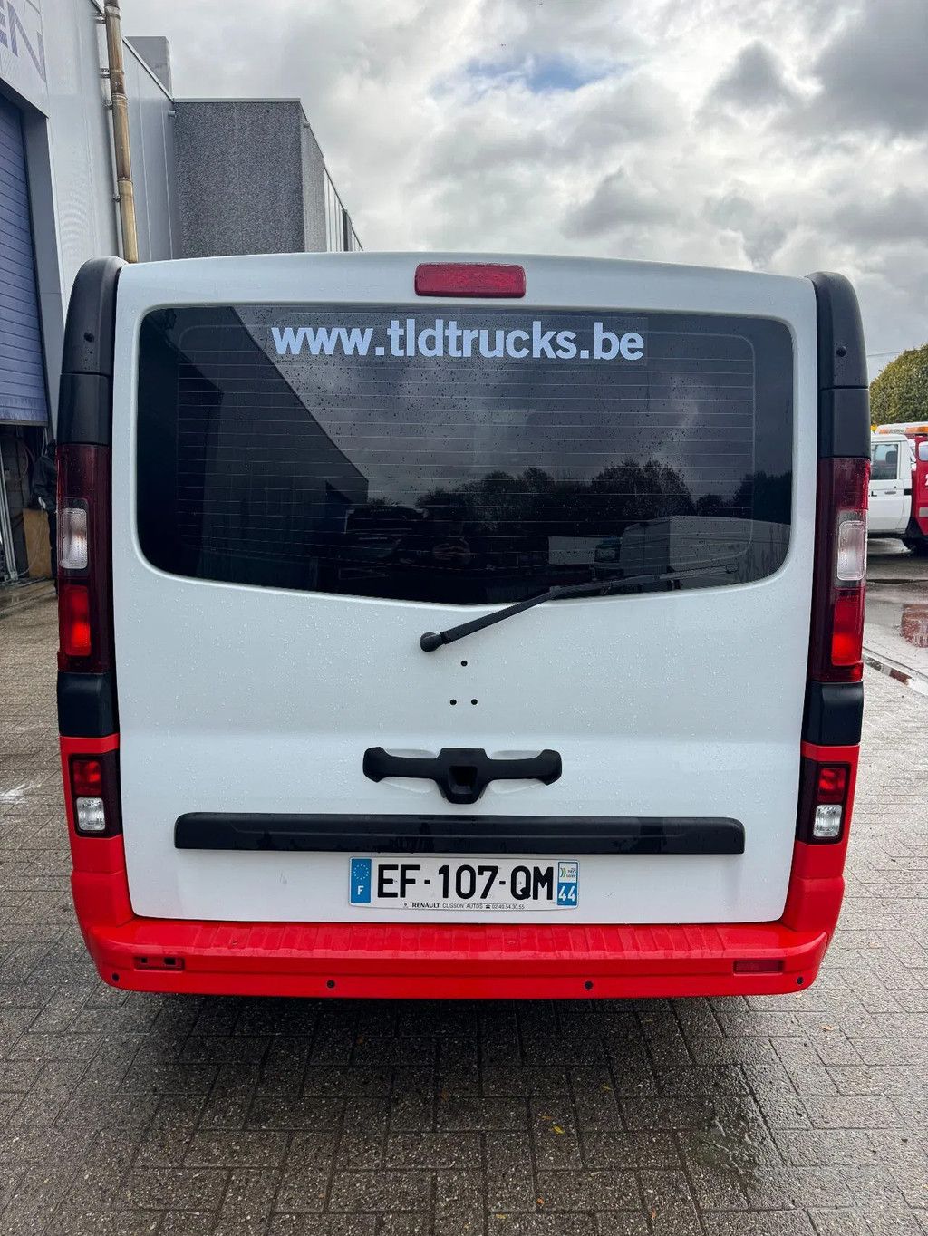 Renault Trafic **AMBULANCE-EURO 5-AC-DCI120**