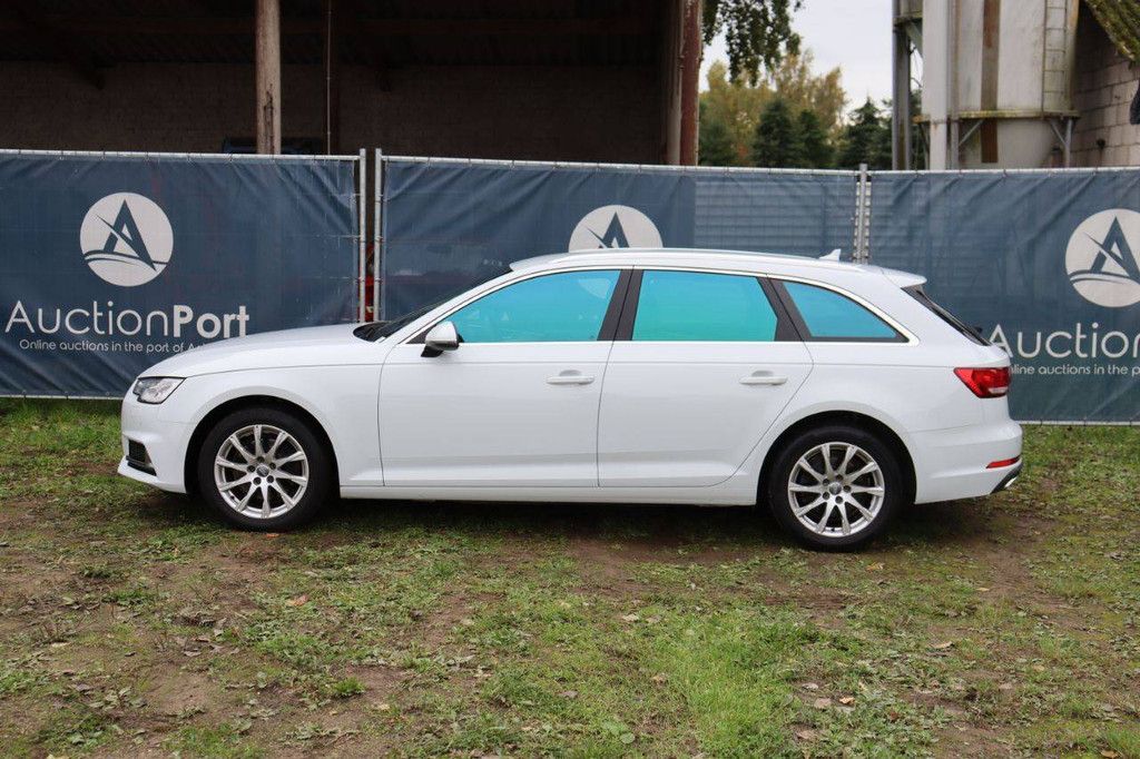 Audi A4 Avant Elektro+Benzin 150 PS 2019