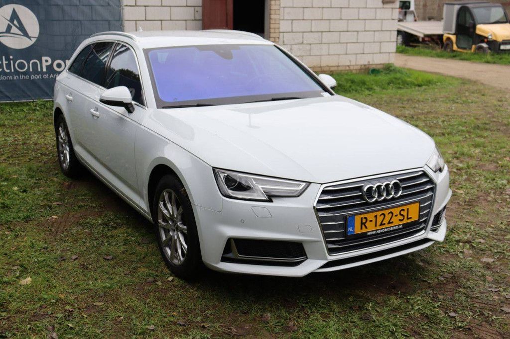 Audi A4 Avant Elektro+Benzin 150 PS 2019