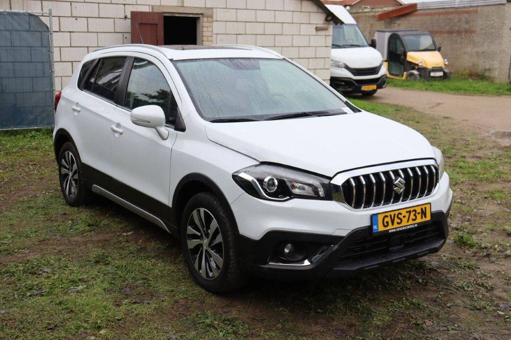 Suzuki SX4 Elektrisch+Benzine 129pk 2021