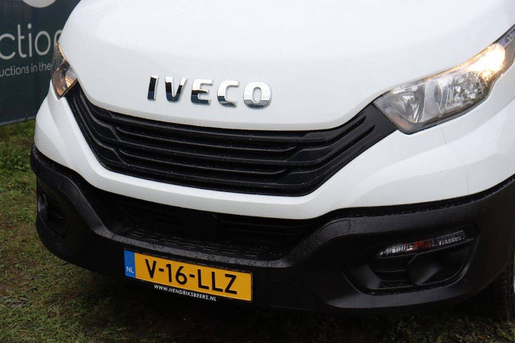 Iveco Daily 35S14 Diesel 136 PS 2023 Kastenwagen