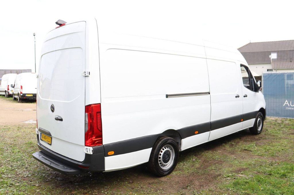 Mercedes-Benz Sprinter Diesel 150hp 2022 Van
