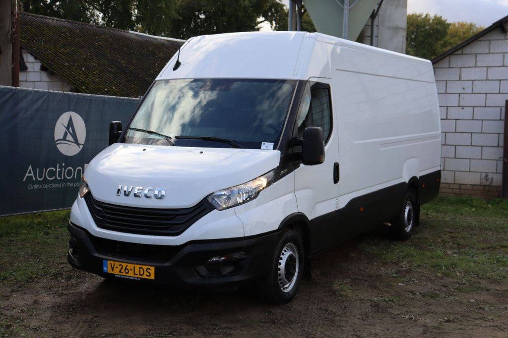 Bestelwagen Iveco Daily van; Model Type: TS35SC2AA Diesel 2007