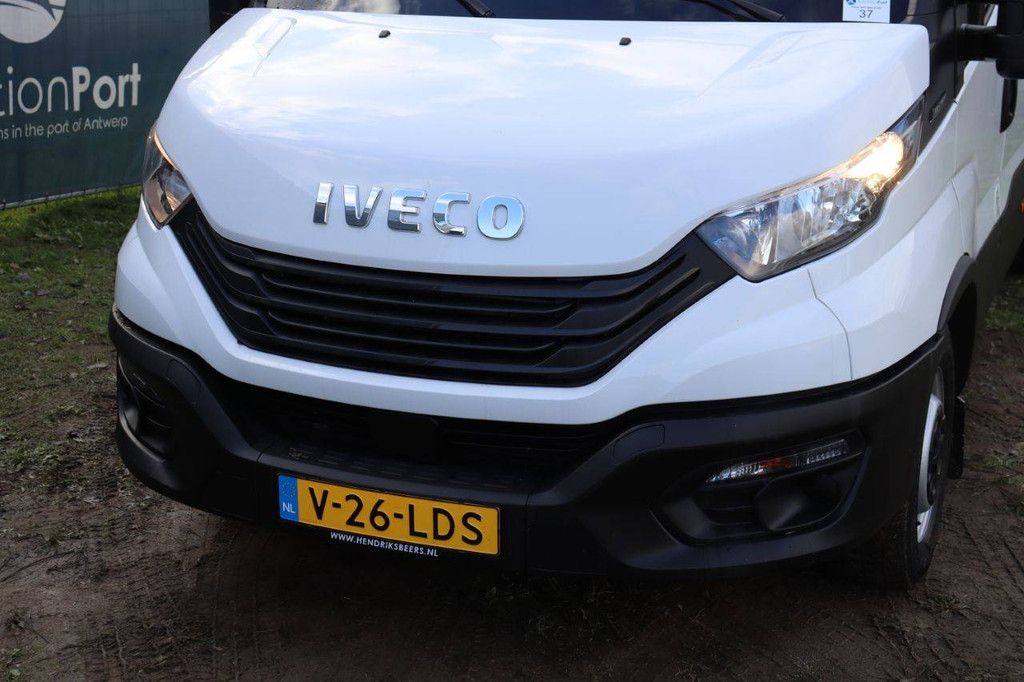 Bestelwagen Iveco Daily van; Model Type: TS35SC2AA Diesel 2007