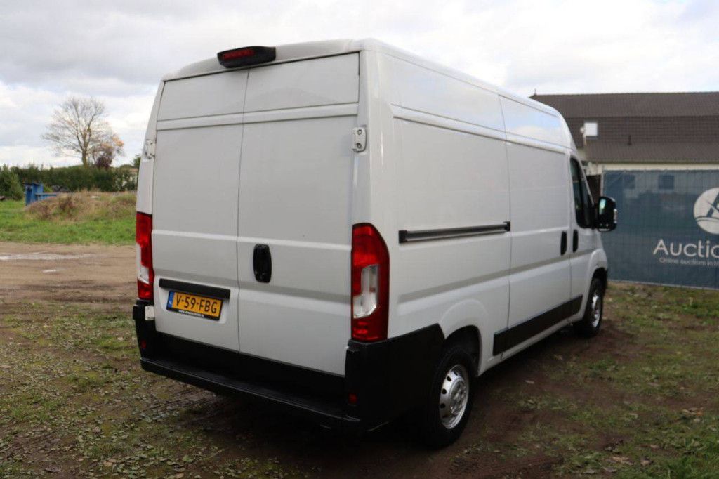 Peugeot BOXER Diesel 140 PS 2021 Transporter