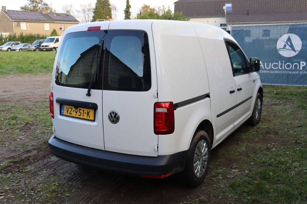 Volkswagen CADDY Diesel 75hp 2016 Van