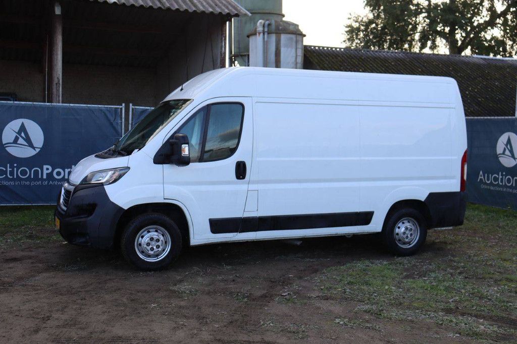Peugeot BOXER Diesel 131 PS 2018 Van