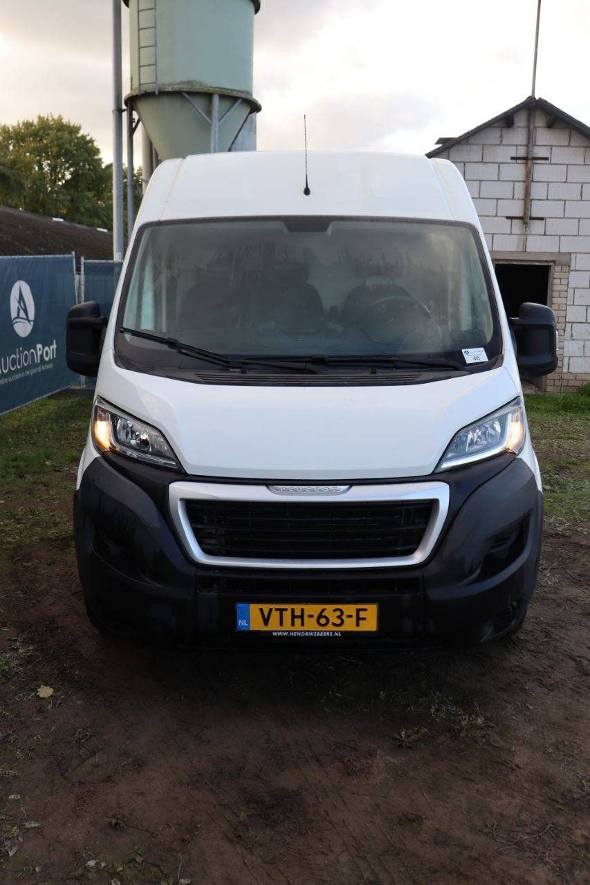 Peugeot BOXER Diesel 131 PS 2018 Van