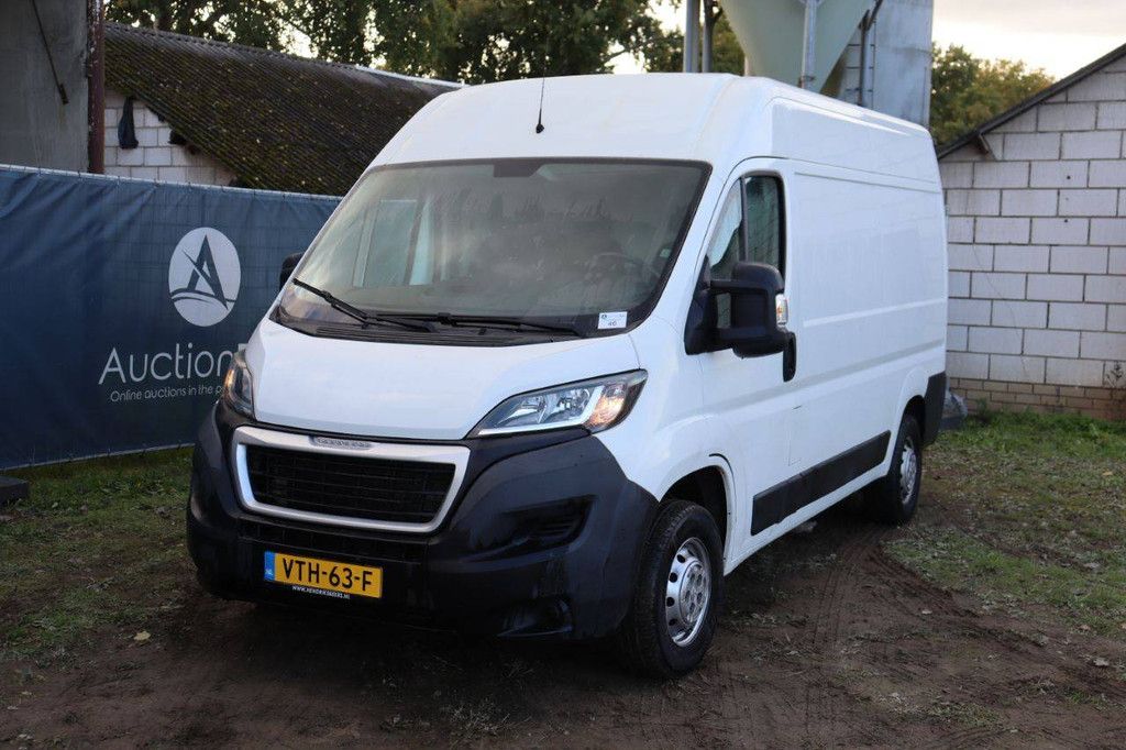 Peugeot BOXER Diesel 131 PS 2018 Van