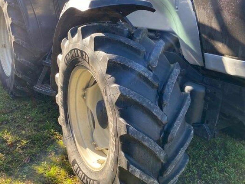 Valtra Gebr. Allradschlepper M 130