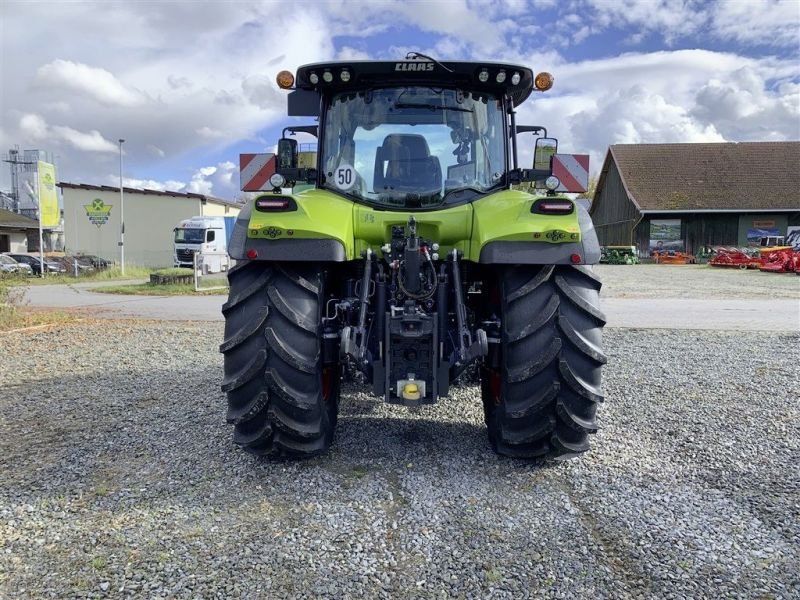 Claas ARION 550 CMATIC CEBIS