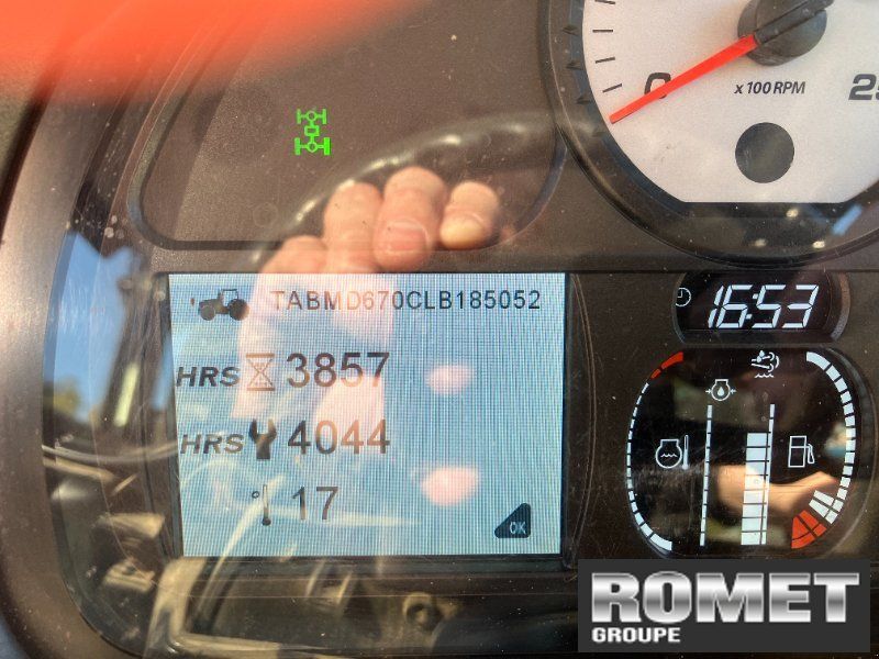 Massey Ferguson 5709 M D4