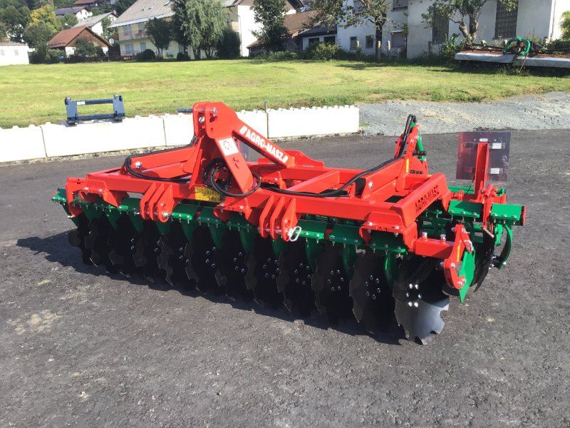 Agro-Masz BT 30 3m Arbeitsbreite Beleuchtung