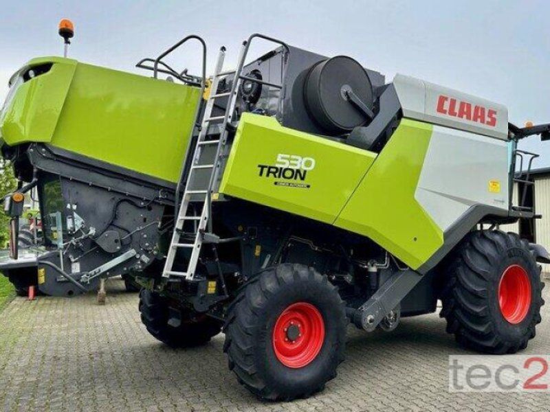 Claas Trion 530 mit Varioschneidwerk