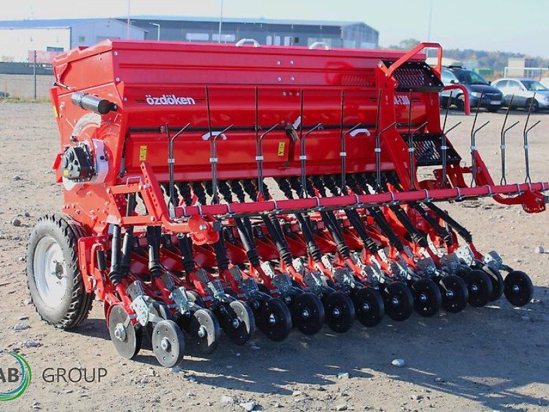Mechaniczny siewnik zbożowy z nawozem Ozdoken Pertum-F300 dwut