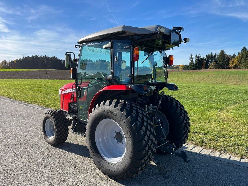 Massey Ferguson 1750 M HST