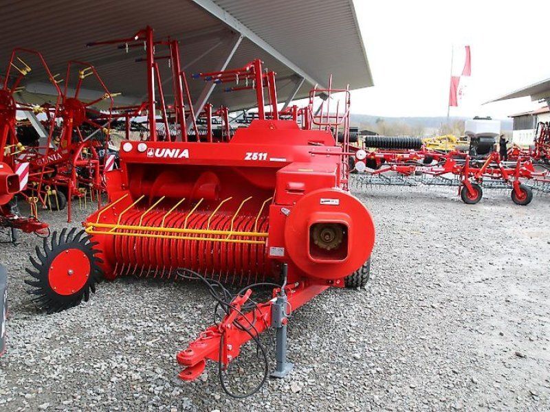 Unia Kostka Z511 Quaderballenpresse