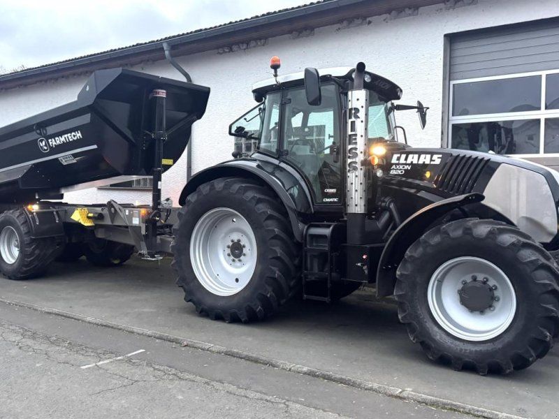 Farmtech GRAVIS 2000 + CLAAS AXION 810 Cmatic