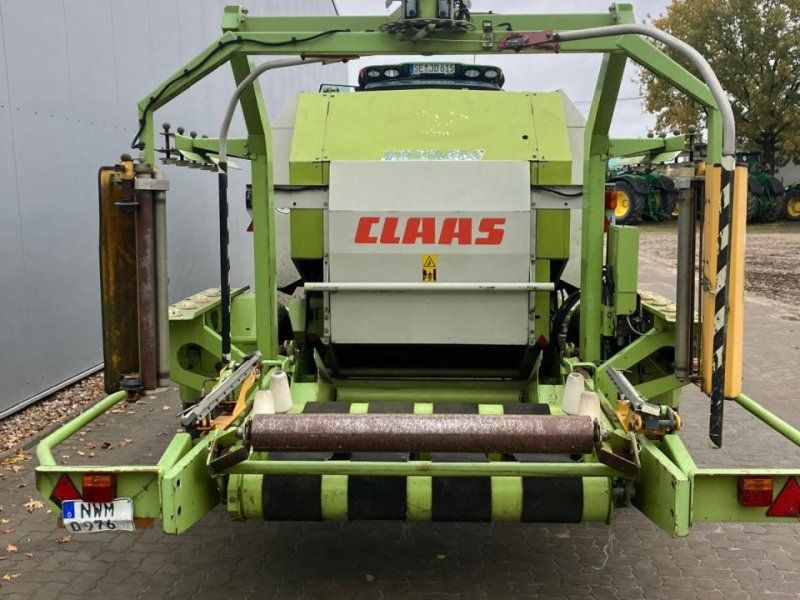 Claas Rollant 255