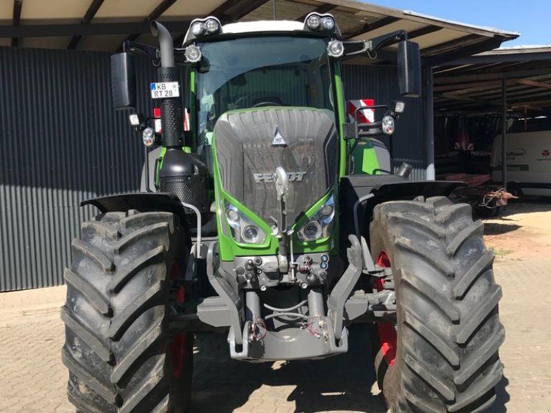 Fendt 828 Vario S4 Profi