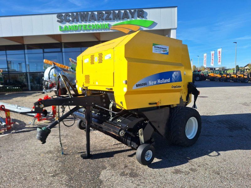 New Holland BR 6090
