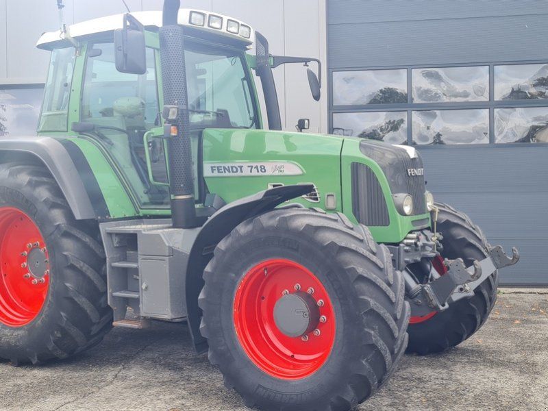 Fendt 718 Vario TMS (Motor neu)